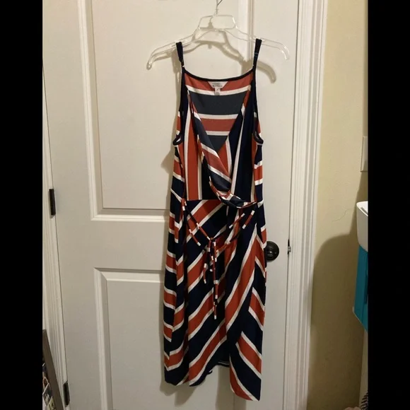 Stripe Dress - Picture 6 of 8